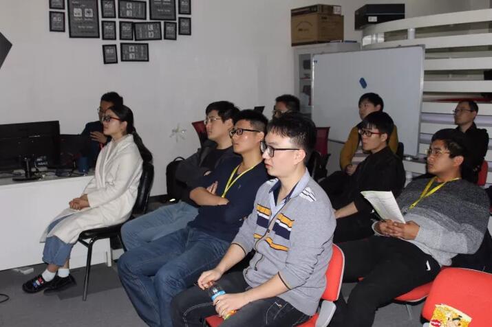 在别家学IT都是本土风,在云和却走国际范儿